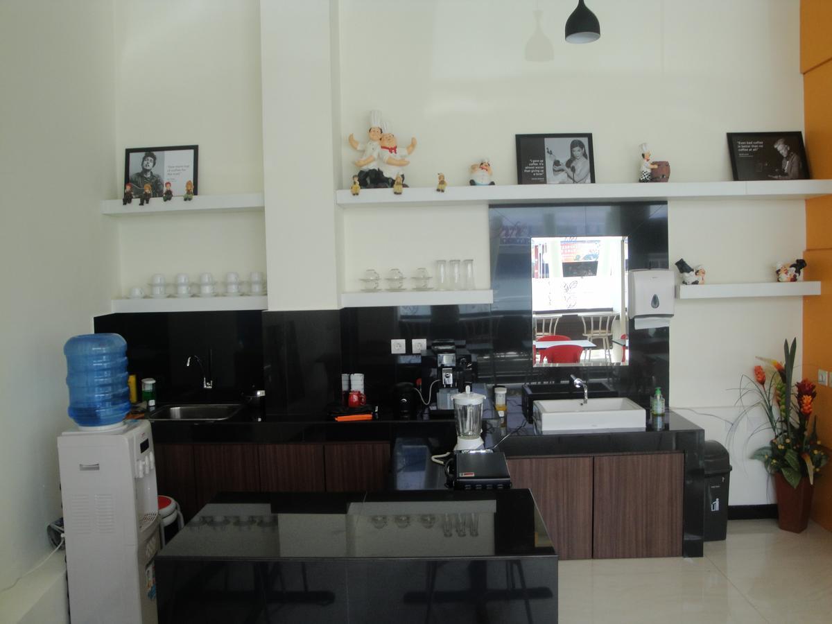 Bella Vita Hotel Kupang  Zewnętrze zdjęcie